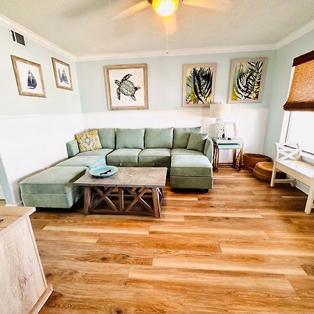 Renovated Condo With Pool And Exclusive Beach Access غولف شورز المظهر الخارجي الصورة