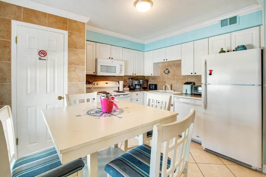 Renovated Condo With Pool And Exclusive Beach Access غولف شورز المظهر الخارجي الصورة